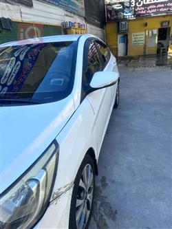 هیوندای ئەکسنت